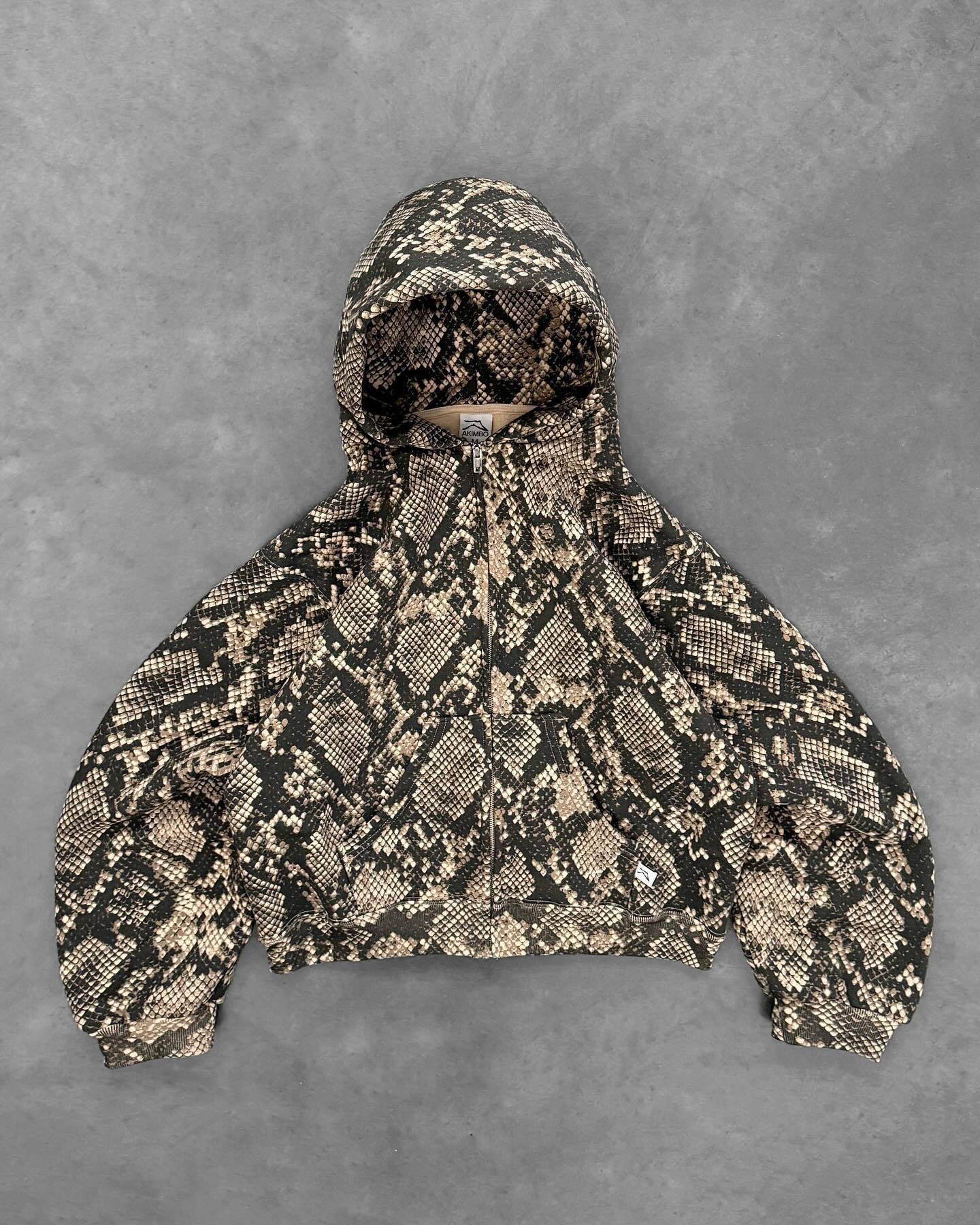 SNEYK SKYN' Hoodie ✶